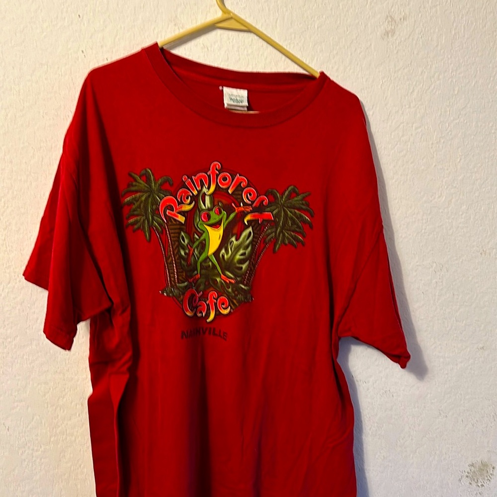 Vintage rainforest cafe shirt unisex